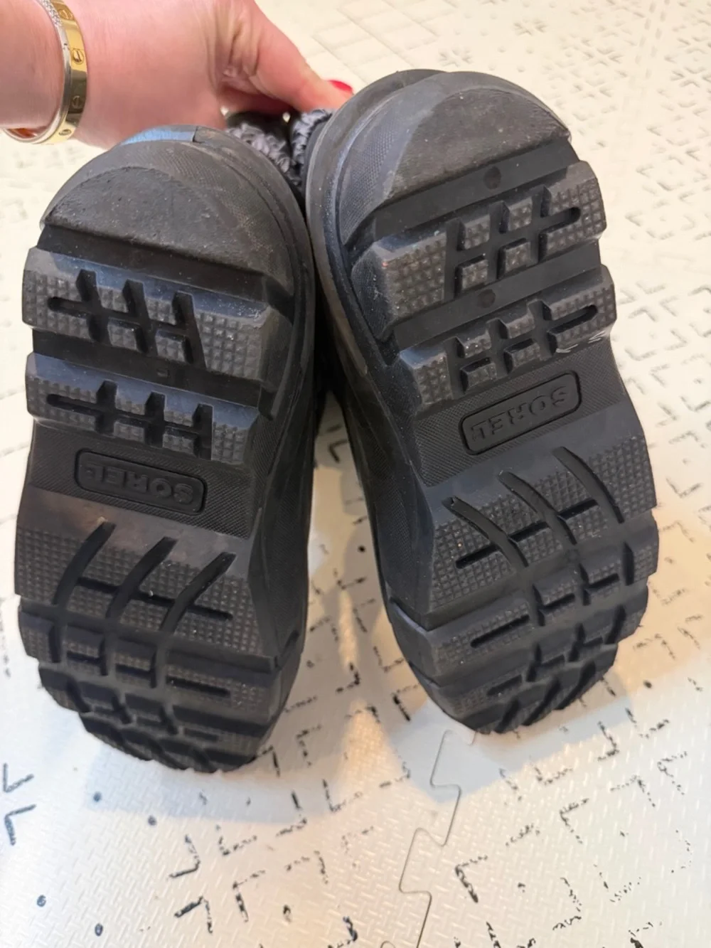 Sorel Youth Flurry Boot size‎ 3